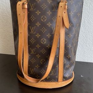 AUTH Louis Vuitton monogram bucket GM shoulder bag
